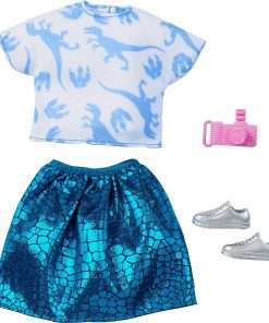 Barbie Fashions Complete Looks 4 of Doll Clothes Inspired by Popular Brand Roxy, Complete Look with Outfit & Accessories Dolls, Gift for Kids 3 to 8 Years Old - 1