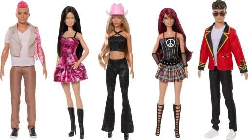 Barbie RBD Set of 5 Fashion Dolls with Roberta, Mia, Lupita, Diego & Giovanni in Removable Concert Looks, Band Collectible - 1