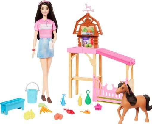 Barbie Toy Stable Playset with Fashion Doll, Small Toy Pony & 10+ Accessories, Inspired Mysteries- The Great Horse Chase - 1