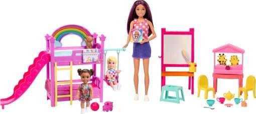 Barbie Skipper First Jobs Daycare Playset, 3 Dolls, Furniture & 15+ Accessories, Includes Bunkbeds & Color-Change Easel - 1