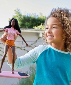 Barbie Dolls, Home
