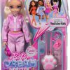 Barbie Dream Besties Weekend Getaway Malibu Doll and Accessories, Fashion Doll with Removable Fashions & 7 Travel Themed Toy Pieces