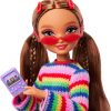Barbie Dream Besties Weekend Getaway Teresa Doll and Accessories, Fashion Doll with Removable Fashions & 7 Travel Themed Toy Pieces