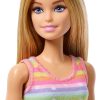 Barbie Pets Skate and Run Pup Blonde Doll | Skating Puppy, Leash, Matching Skates, Sunglasses, and Pet Accessories